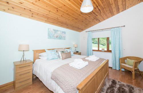 Kingfisher Lodge With Hot Tub Near Cupar, Fife - Foto 9