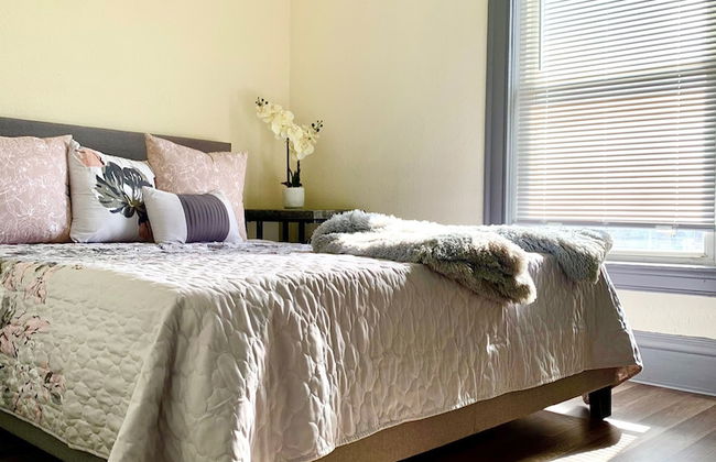 The Blackjack Duplex - Private Yard & Parking, Near Falls & Casino by Niagara Hospitality - Foto 14