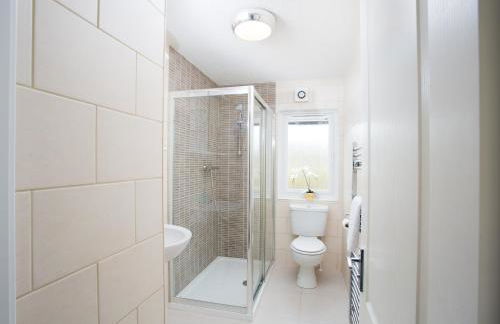 2-bed Cottage With Hot Tub at Loch Achilty, Nc500 - Foto 24