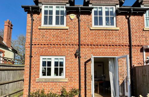 Goring Holiday House - Photo 9