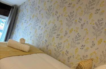 The Cottage on the Square, Wensley - Derbyshire Country Cottage. - Photo 9