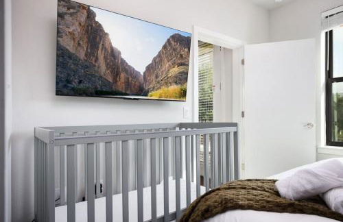 Cozy 2BR-w Parking, Near Rvrwalk, Dome & Conv Ctr - Foto 15