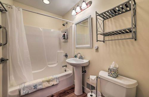 Waterfront Cheboygan Home with Fire Pit - Foto 18