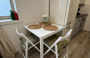 #29 Sweet 1 Bed sleeps 4 with free parking BHX NEC - Foto 5