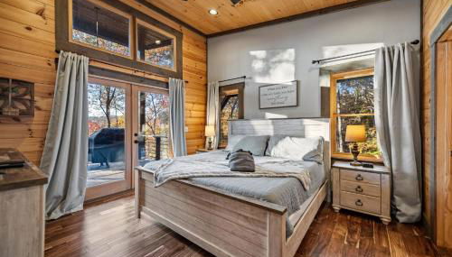 Chardonnay Chalet - Luxe Modern Chalet - Hot Tub, Wi-Fi, Fire Pit, Game Room, Amazing Deck - 15 min to Blue Ridge - Foto 5