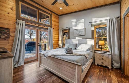 Chardonnay Chalet - Luxe Modern Chalet - Hot Tub, Wi-Fi, Fire Pit, Game Room, Amazing Deck - 15 min to Blue Ridge - Foto 5