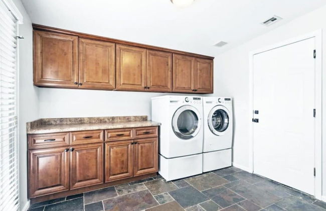 The Scott With Heated Pool by Homeslice Stays - Foto 7