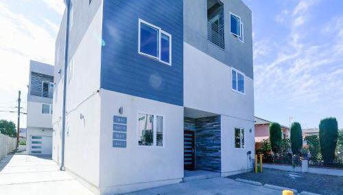 Lucky Charm 4 Bedroom Mid-City Apartment - Foto 2