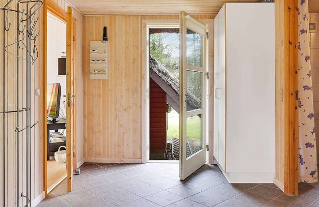 6 Person Holiday Home in Henne - Foto 23