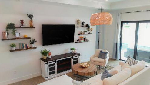 BRAND NEW - 4BD3BTH - Lely Resort - Heated Pool - Players Club Included - Min 2 Week Stay - Foto 3