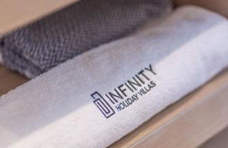 Infinity Holiday Villas - Private Pool, close to Kalamaki Centre, by ZanteWize - Foto 19