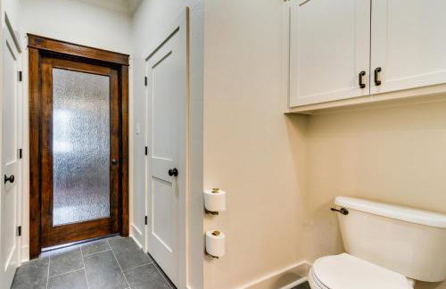 Chic Louisiana Retreat - Balcony and River Views! - Foto 18