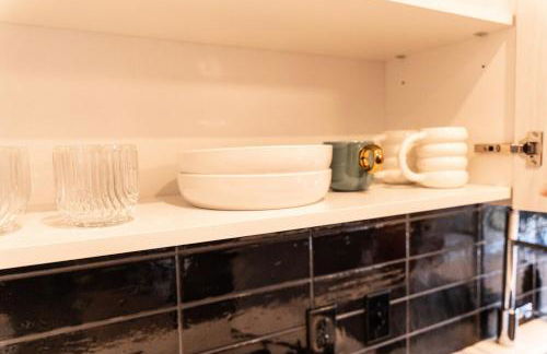 Midtown Condo Sky Deck with Fast WiFi & Free Parking - Foto 9