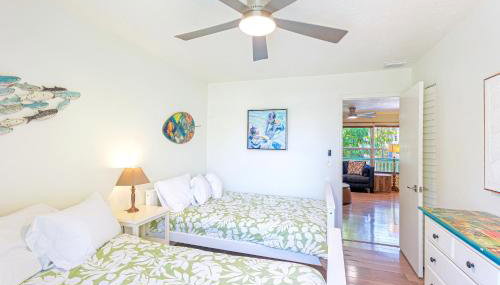 Newly remodeled 8-steps to sand path of Beach! Unit D - Foto 3