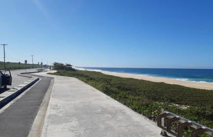 Apartamento 2 quartos 2 banheiros frente praia - Foto 17