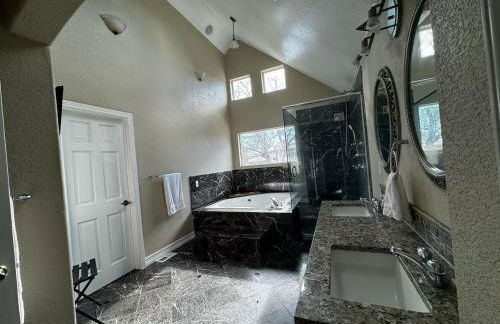 Spacious Country Club Golf Course Retreat - Foto 20