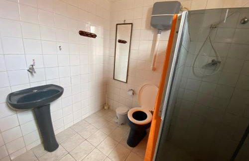 CASA inteira entre Guaratiba e Campo Grande, Rio de Janeiro, RJ - a 40 min da praia, próximo ao Estádio Miecimo da Silva e Park Shopping-Ideal para descanso, encontros, festa e lazer-3000 m2 - Foto 18