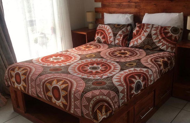 Pool-bbq-3br-2baths-parking-safe-family-friendly - Photo 1