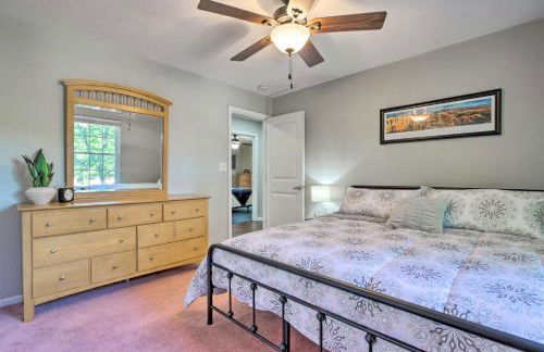 Dock and Jet Ski Slip Lakeside Sunrise Beach Home! - Foto 20