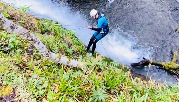 Discesa lungo la gola di Cuvachín