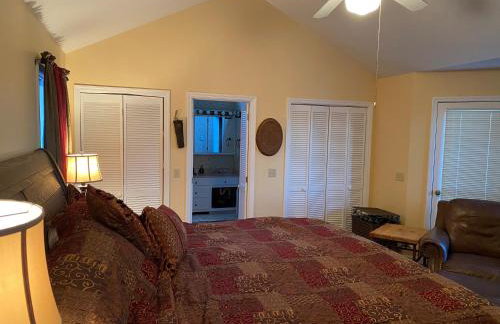 Bear's Mountaintop Home with Gorgeous Lake Views chalet - Foto 16