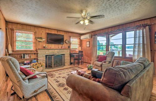 Waterfront Lake Martin Home with Grill and Beach! - Foto 4