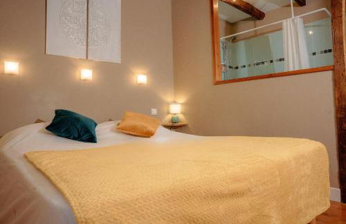 Coeur de village, maison pour 8 avec piscine - Foto 12