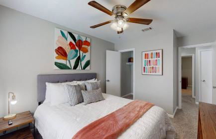 stylish townhome, sleeps 8, pet friendly - Foto 25