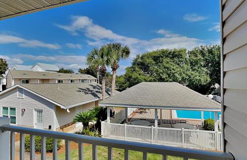 Woodland Shores by Southern Vacation Rentals - Photo 8