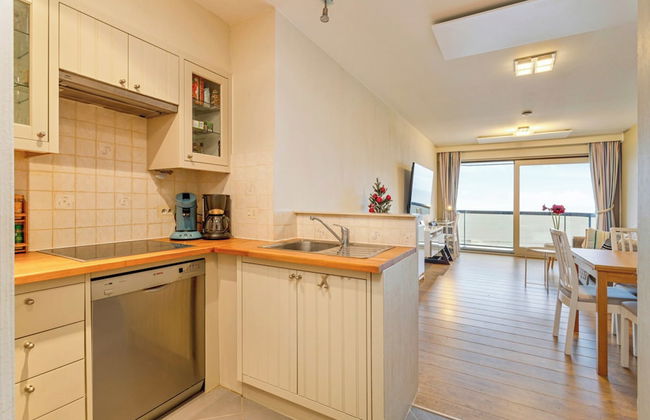 Apartment in Blankenberge Near Beach - Foto 6