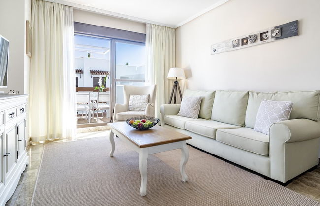 GH2- Modern family friendy apt in Golf Hills - Foto 1