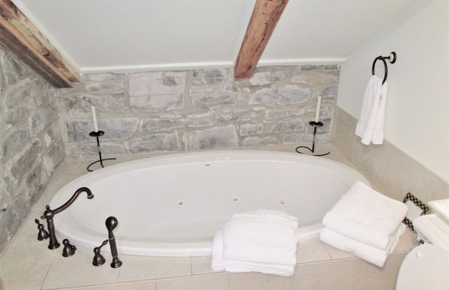 All Suites Whitney Manor - Photo 35