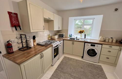 A stunning 2 bed apartment - Photo 15