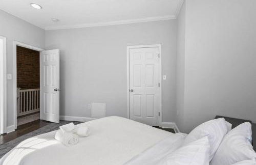 Capitol Hill Stay Like No Other - Photo 16