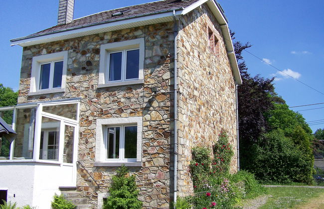 3 bedroom House in Vielsalm with garden - Photo 1