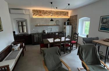 Villa Don Dan, Private Pool, Sea Views Near Split - Photo 4