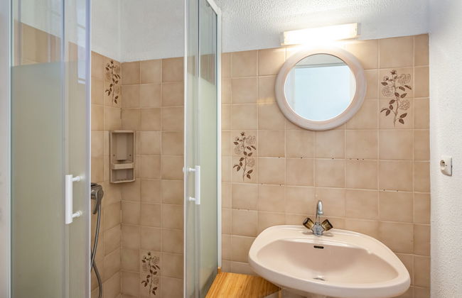 Apartment in Carqueiranne with garden and terrace - Photo 12