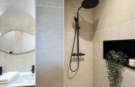 Maison Climatisée 5min Cité Terrasse et Parking AK - Foto 23