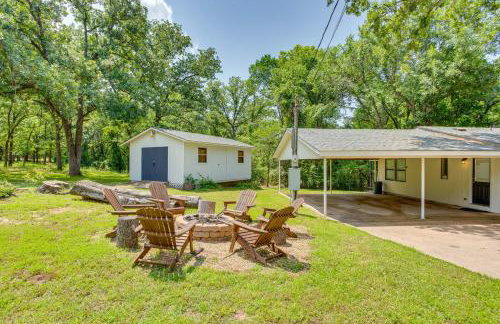 Lake View and Decks Pet-Friendly Mabank Home - Foto 29