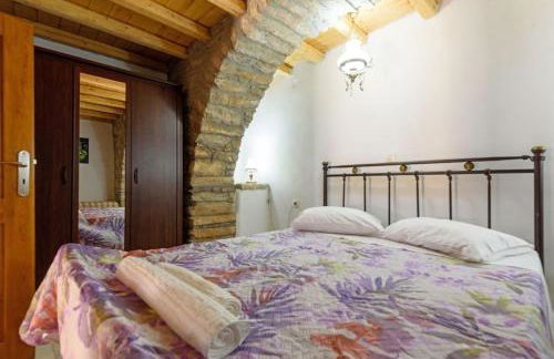 Petrino House - Photo 24