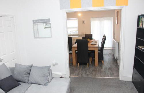 Tastefully furnished and Cosy 2-bedroom house - Foto 3