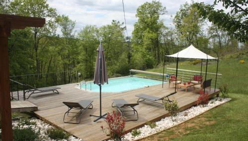 Les Combes avec piscine chauffée au nord Sarlat - Foto 2, sunbed
