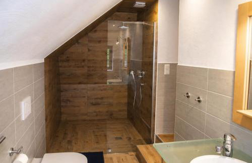 Oberlausitzer Ferienhaus mit Sauna -Gebirgshäusl Oybin- Zittauer Gebirge - Foto 26