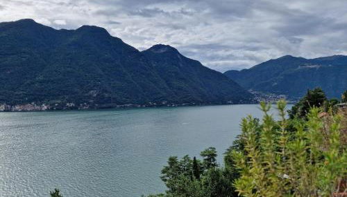 Casa vacanze Flora con vista lago - Photo 2