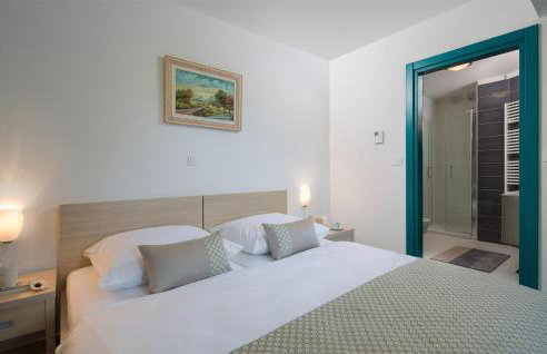 Pet Friendly Home In Trviz With Wifi - Photo 6