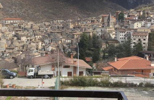 Scanno Parco naz Abruzzo Nuovo Appartamento I Gerani,300 m dal centro, vista, wifi garage max 7 persone - Foto 2