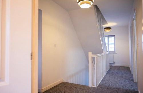 Luxurious 3-Story Townhouse, sleeps up to 10! - Foto 27