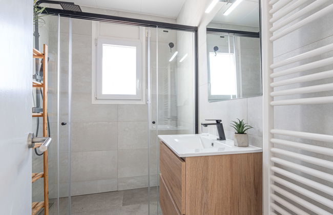 4 bedroom House in Castelló d'Empúries with private pool and garden - Photo 13