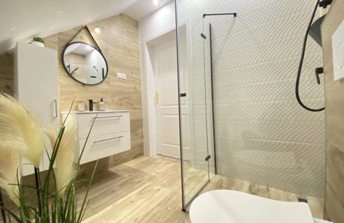 Apt FIONA1 Centrum700m Parking Bezpłatny Monitorowany Salon TV Sypialnia TV Kuchnia Łazienka Rekuperacja - Photo 27