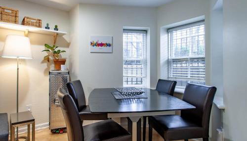 Gem off of 14th St NW Near U St & Logan Circle - Foto 3